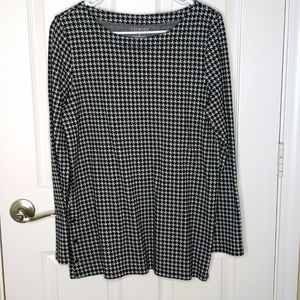 Talbots Houndstooth Tunic Top black gray button side details